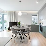 River View - Widok Na Wodę, Parking W Hali, Winda, 3pok I 5 łóżek, Klima, Netflix I Max, Centrum *