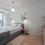 River View - Widok Na Wodę, Parking W Hali, Winda, 3pok I 5 łóżek, Klima, Netflix I Max, Centrum Apartamento
