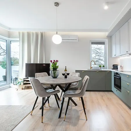 River View - Widok Na Wode, Parking W Hali, Winda, 3pok I 5 Lozek, Klima, Netflix I Max, Centrum *