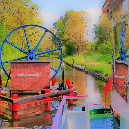 Apartmán River View - Widok Na Wode, Parking W Hali, Winda, 3pok I 5 Lozek, Klima, Netflix I Max, Centrum Iława